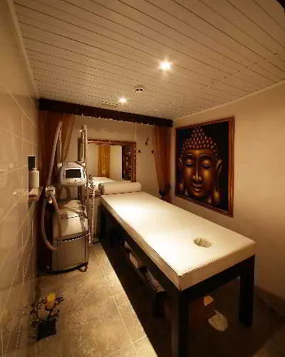 完美酒店 3* 瓦爾納